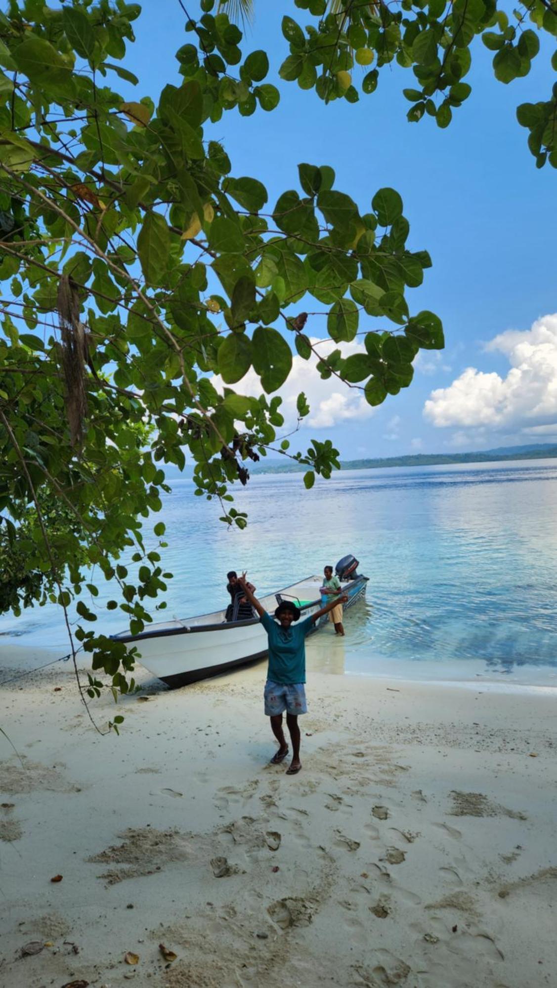 Terimakasih Homestay Pulau Mansuar Exterior foto